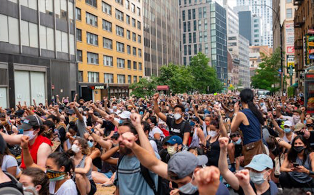 LOS GREMIOS Y SUS HUELGAS - ILEE